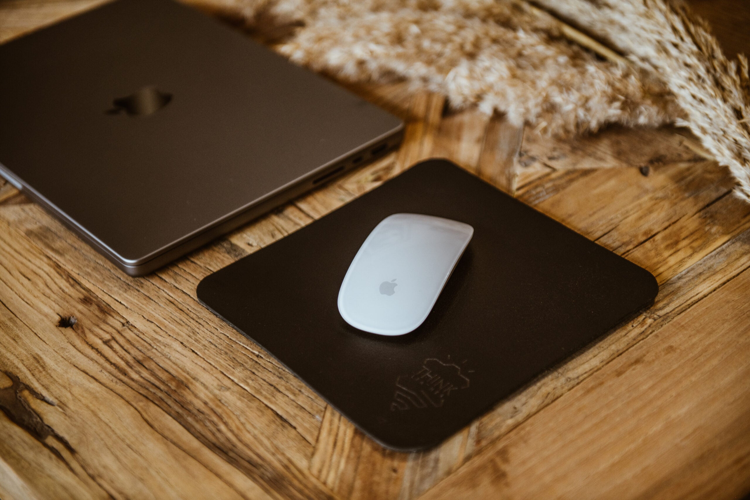 Black mouse pad-2