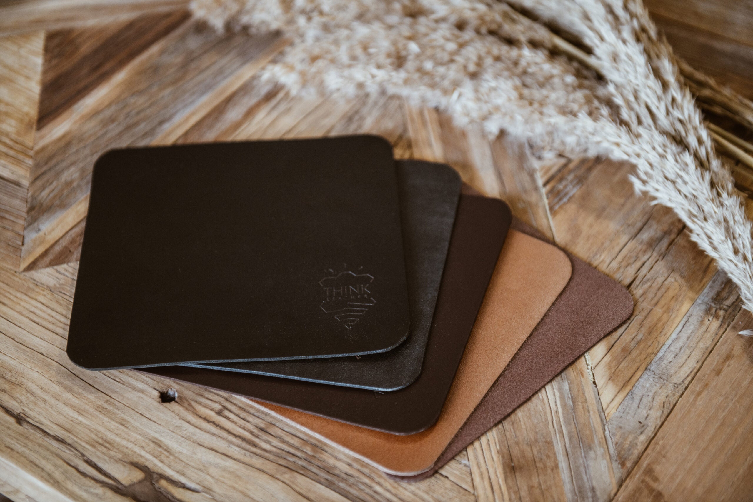 Black mouse pad-3